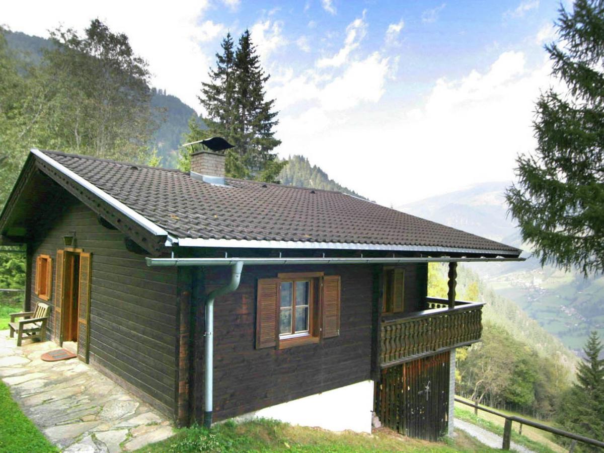 Chalet In Moertschach In Carinthia With Garden Exteriör bild