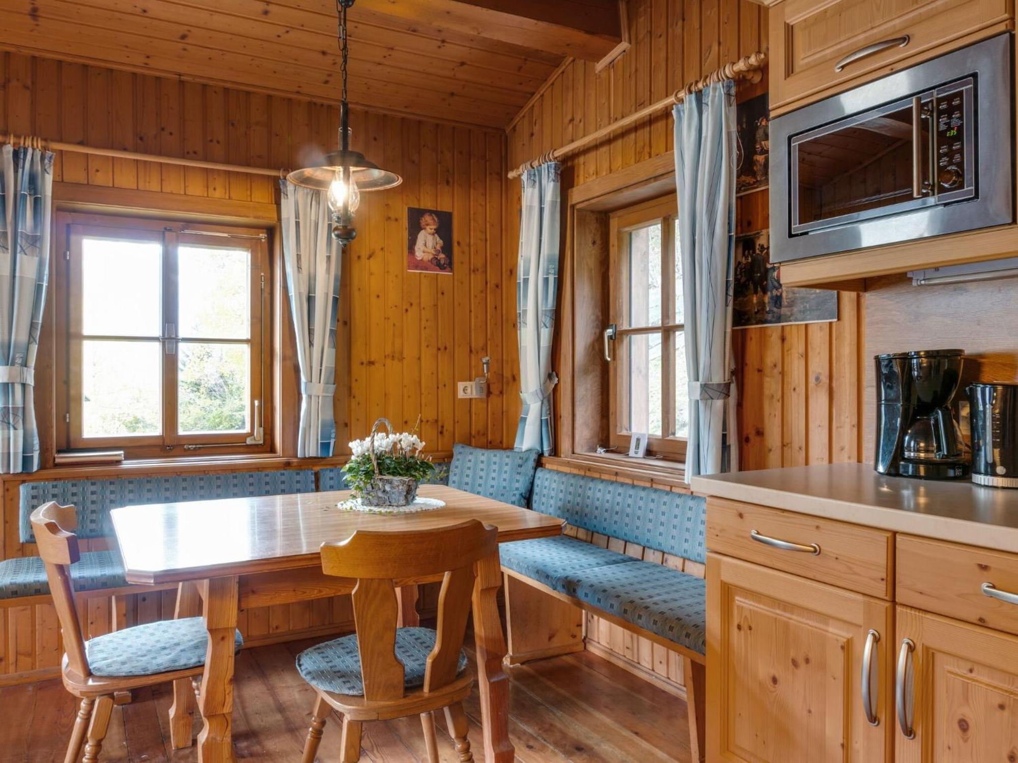 Chalet In Moertschach In Carinthia With Garden Exteriör bild