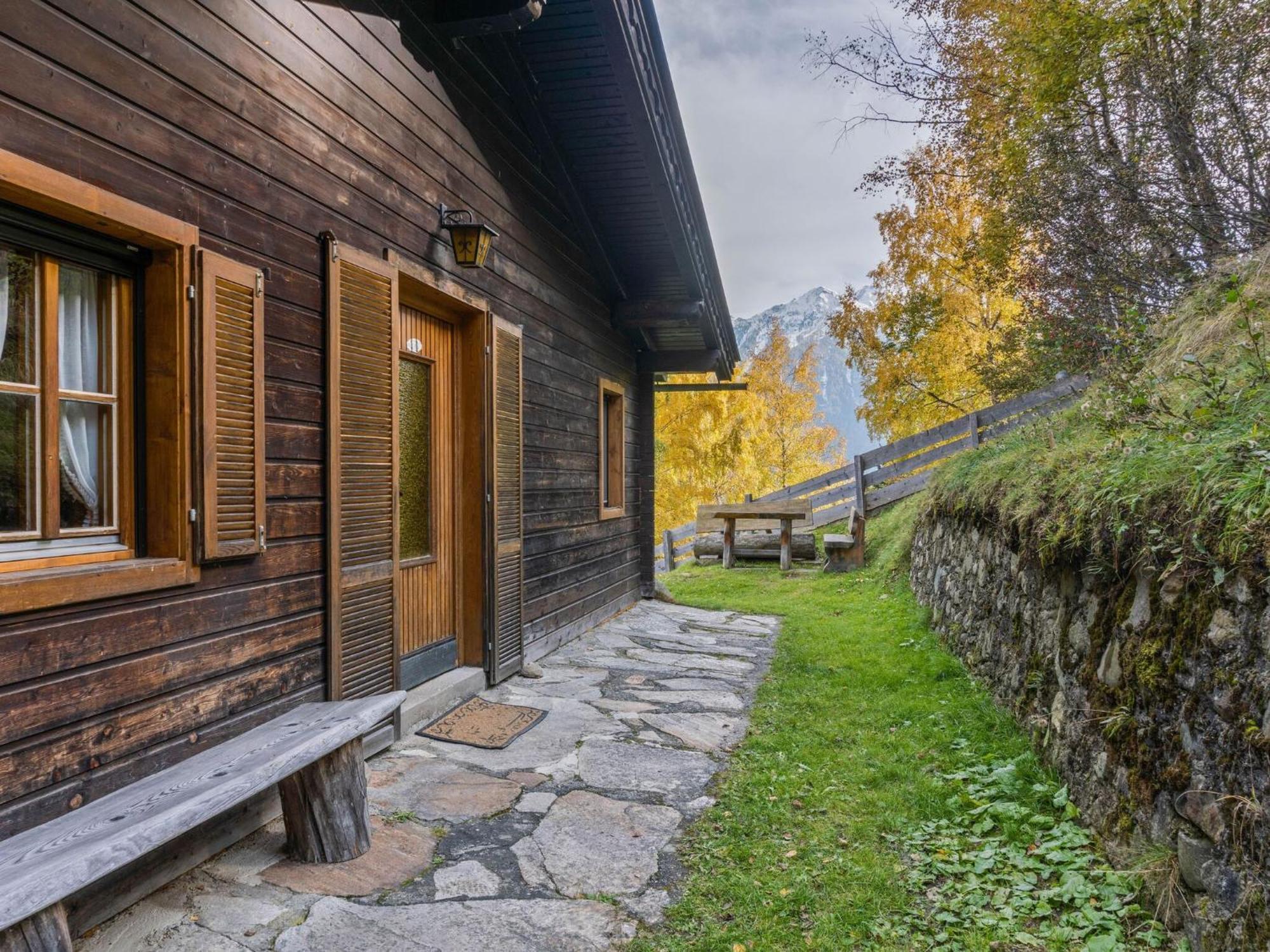 Chalet In Moertschach In Carinthia With Garden Exteriör bild
