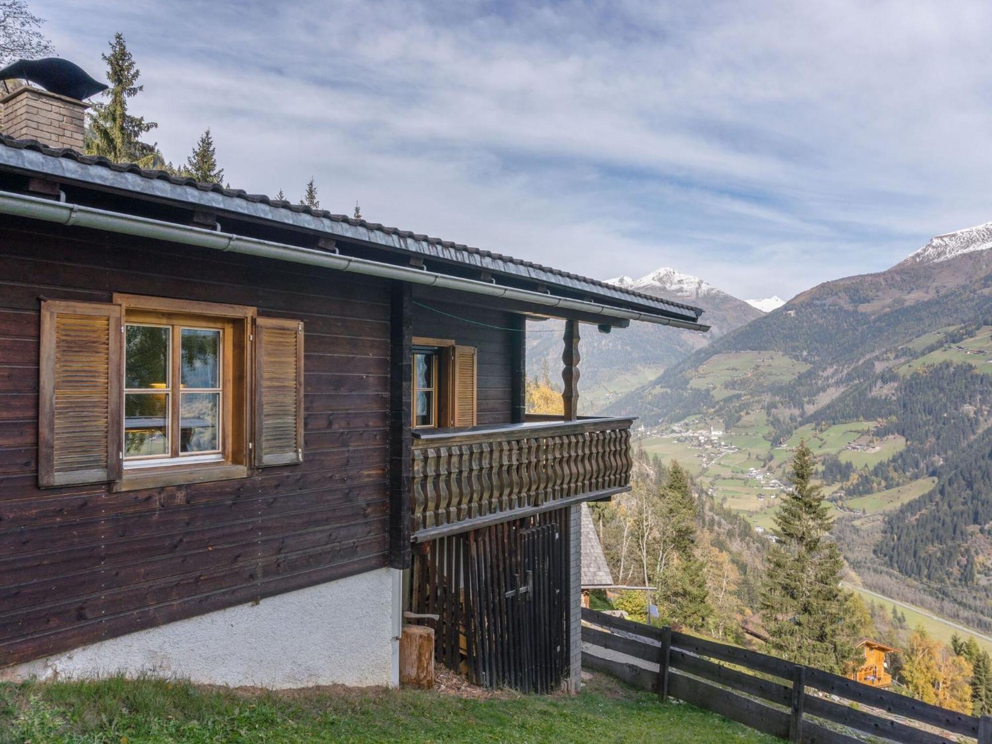 Chalet In Moertschach In Carinthia With Garden Exteriör bild