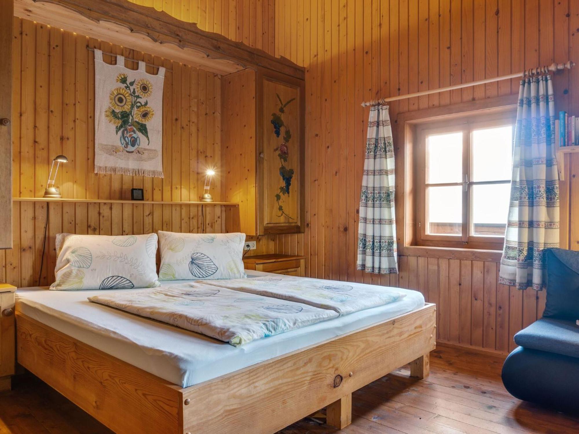 Chalet In Moertschach In Carinthia With Garden Exteriör bild