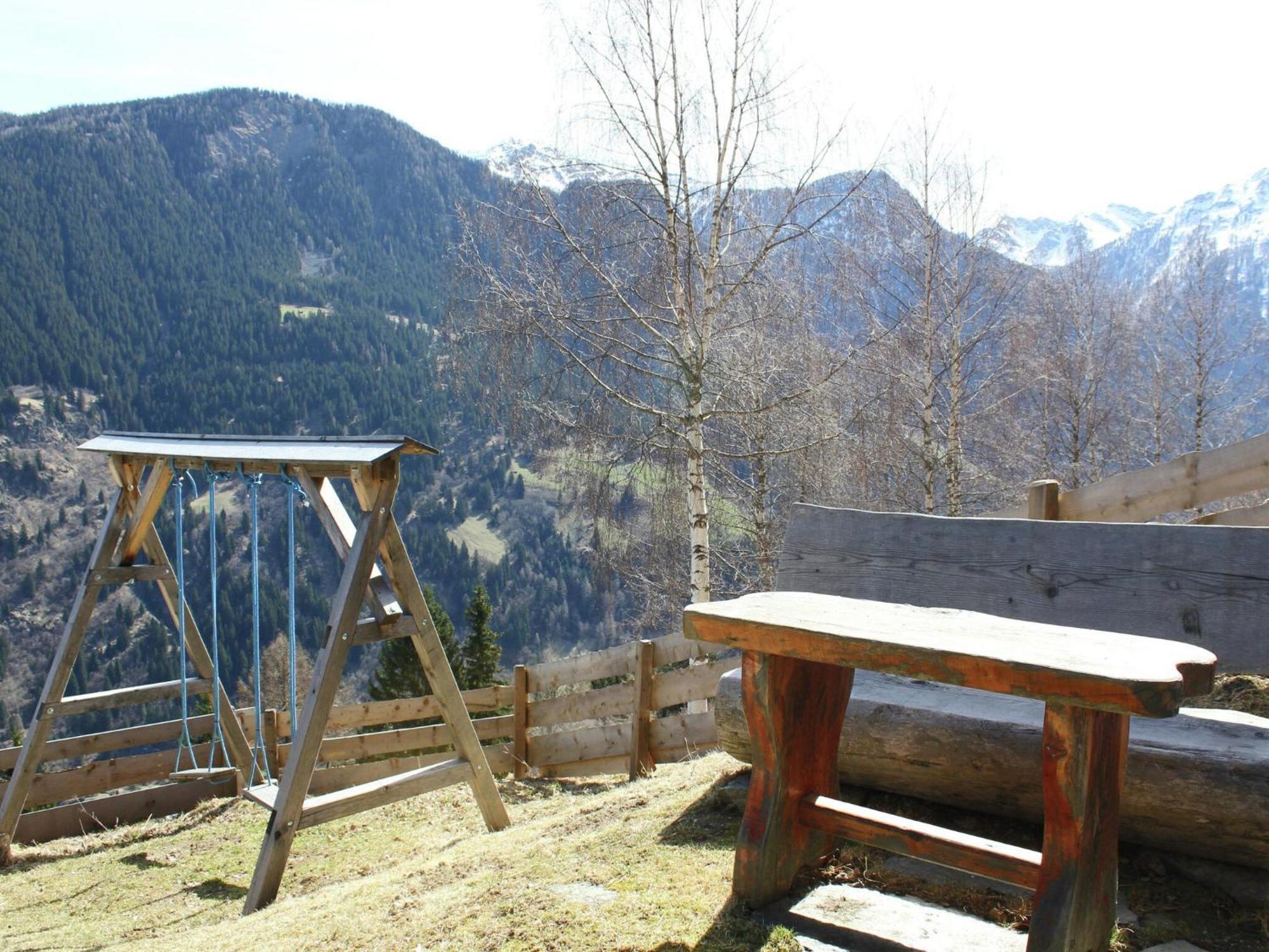 Chalet In Moertschach In Carinthia With Garden Exteriör bild